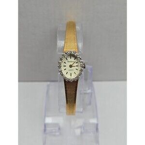 Vintage Armitron Womens Diamond Accent Quartz Watch Gold Tone New Battery Works